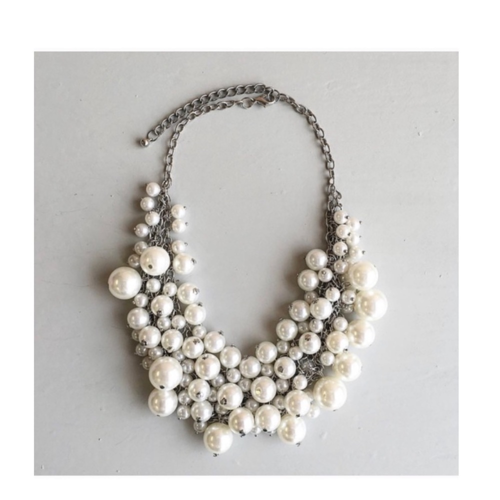 NEW! handmade pearl statement necklace